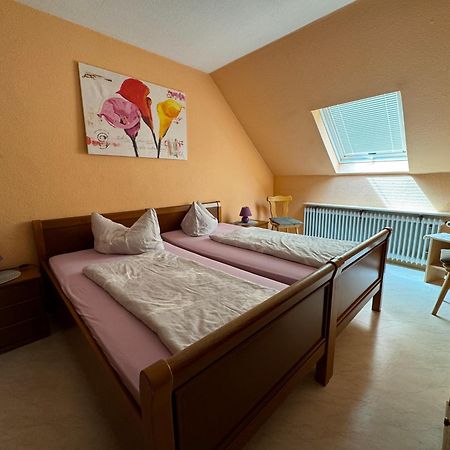 Zur Goldenen Krone Pension Stadtallendorf Zewnętrze zdjęcie